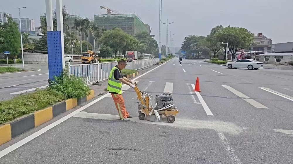 2026乡村建设新趋势！彩色道路标线成标配